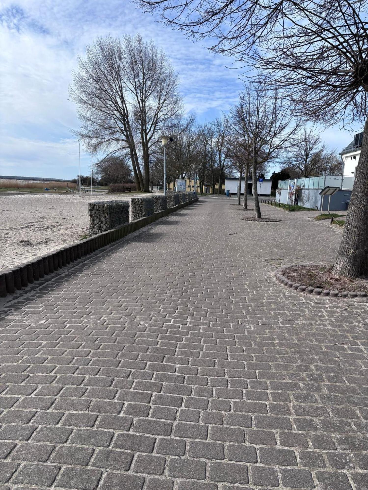 App 8O Grosser Tag Am Meer Mit Wasserblick Дранске Экстерьер фото